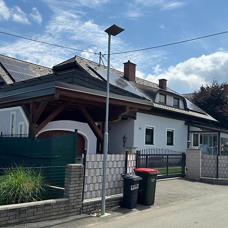 Villa Racing - Privatzimmer In Spielberg Spielberg Bei Knittelfeld Exterior foto
