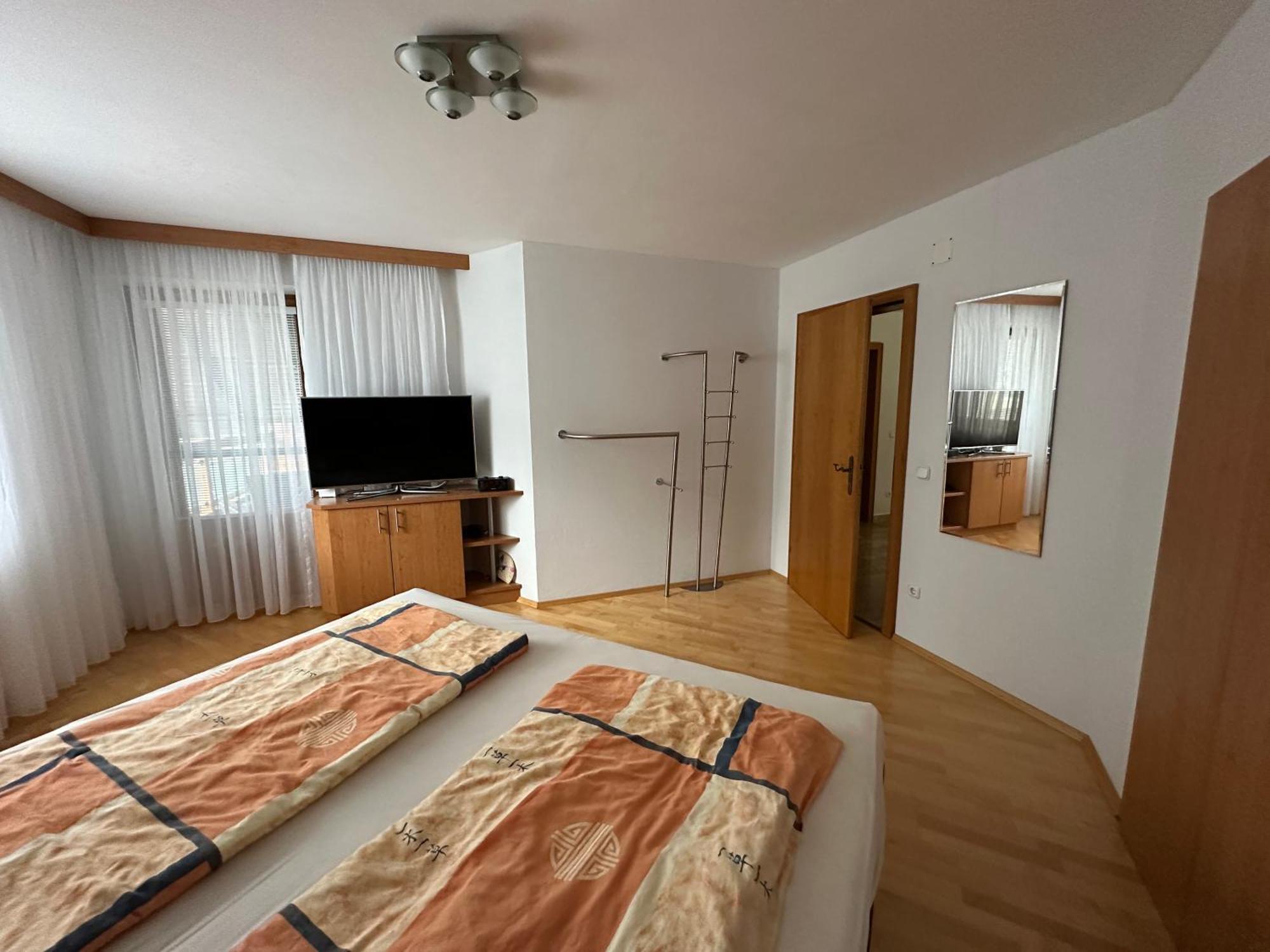 Villa Racing - Privatzimmer In Spielberg Spielberg Bei Knittelfeld Exterior foto